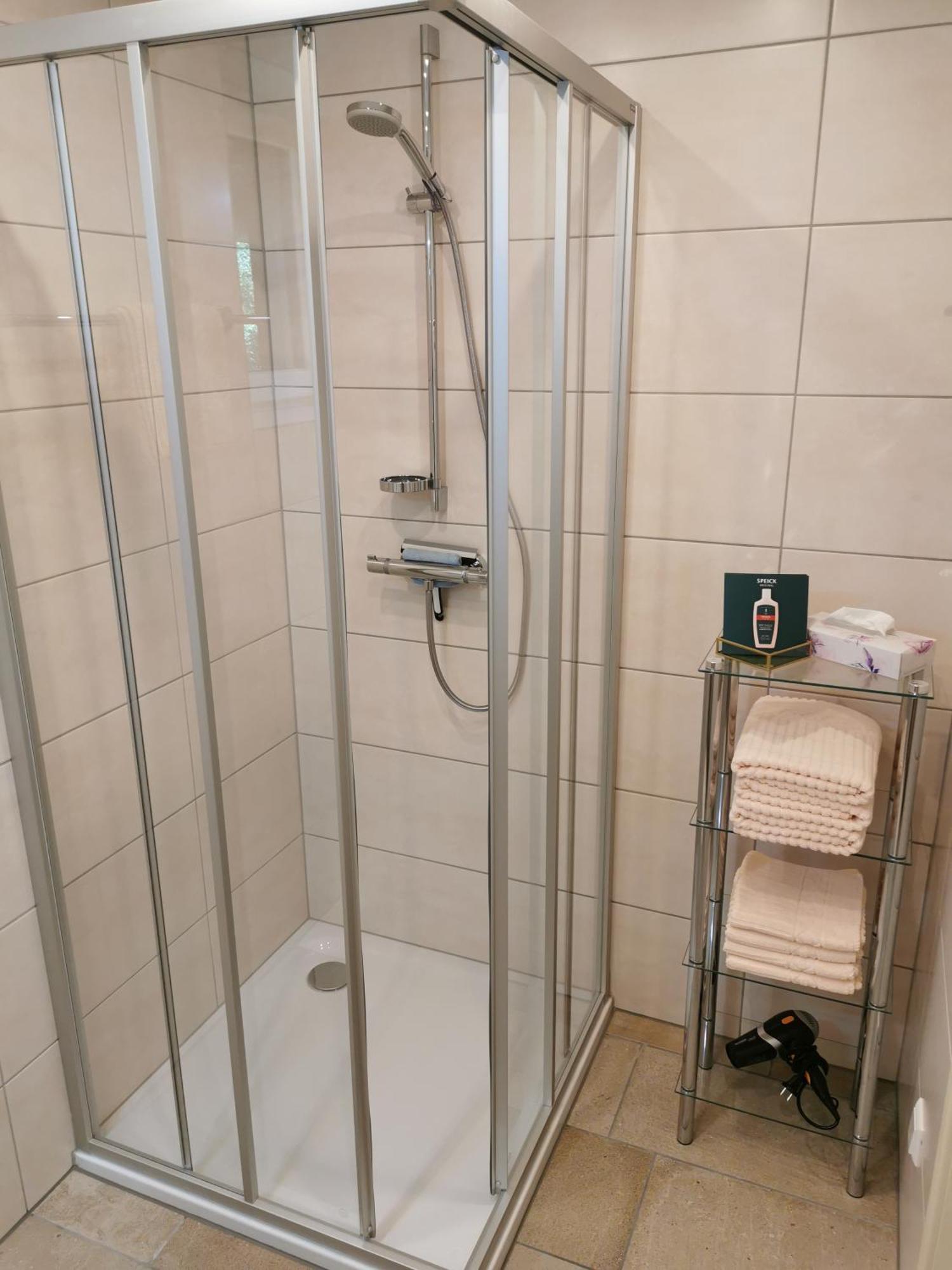 Pension & Ferienwohnung Sonnleiten Gnesau Room photo
