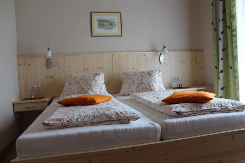 Pension & Ferienwohnung Sonnleiten Gnesau Room photo
